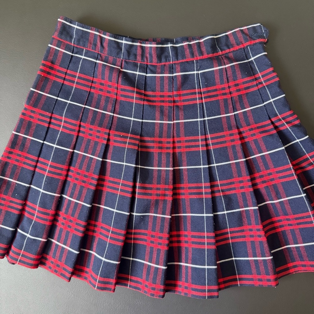 American Apperal red/blue plaid skirt size medium
